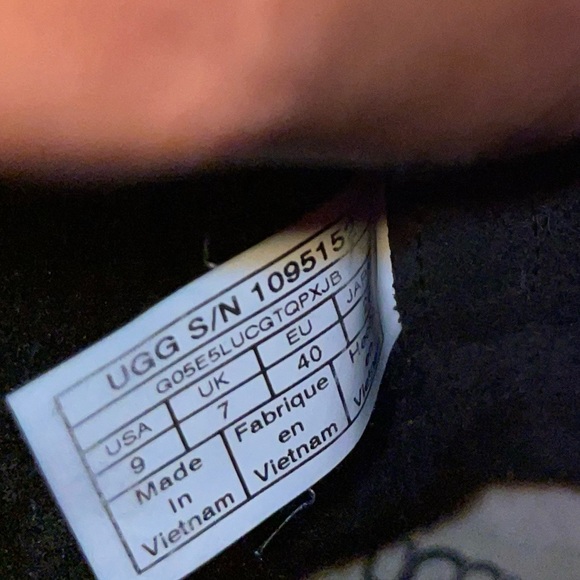 Authentic Ugg Glendale Boots, Ladies Size 9, Black - Picture 5 of 16